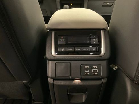 New 2026 Subaru Ascent Limited w/ Popular Package #2 image 24