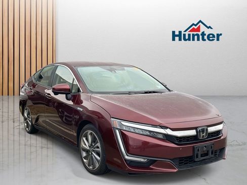 Used 2018 Honda Clarity Touring image 1