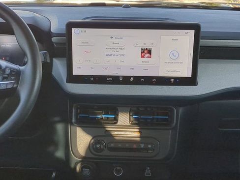 Used 2025 Ford Maverick XLT w/ Equipment Group 302A image 18