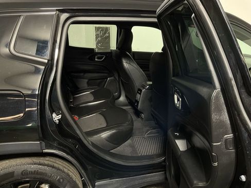 Used 2022 Jeep Compass Altitude w/ Sun and Sound Group image 35