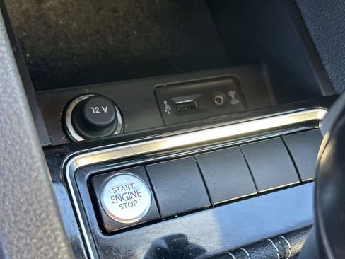 Used 2016 Volkswagen Jetta Sport image 27