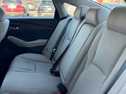 Used 2025 Honda Accord SE image 18