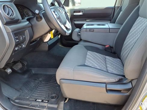 Used 2019 Toyota Tundra SR5 AWD/4WD image 16