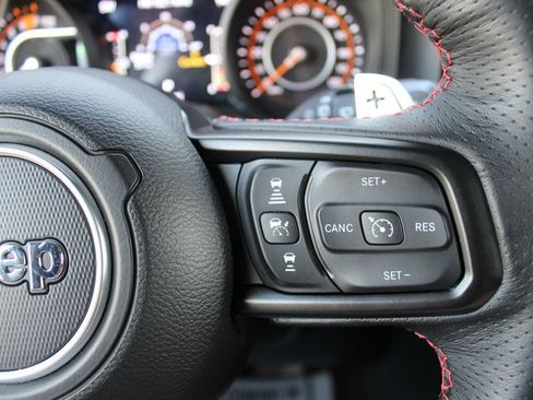 Used 2026 Jeep Wrangler Unlimited Rubicon 392 w/ Quick Order Package 27X Moab AWD/4WD image 20
