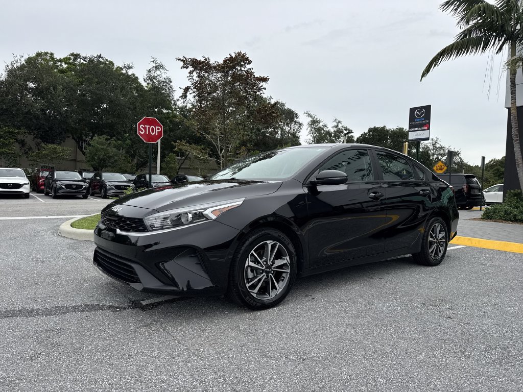 Used 2023 Kia Forte LXS w/ LXS Technology Package FWD image 28