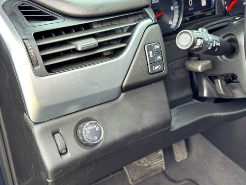 Used 2020 Chevrolet Tahoe LT RWD image 14