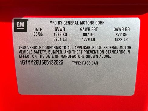 Used 2006 Chevrolet Corvette Base w/ Preferred Equipment Group image 32