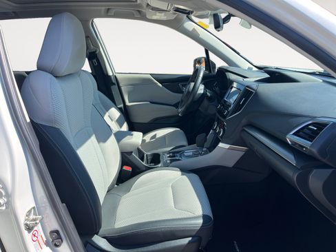 Used 2019 Subaru Forester Premium AWD/4WD image 15