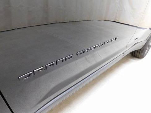 New 2025 Jeep Grand Cherokee L Limited w/ Black Appearance Package image 13