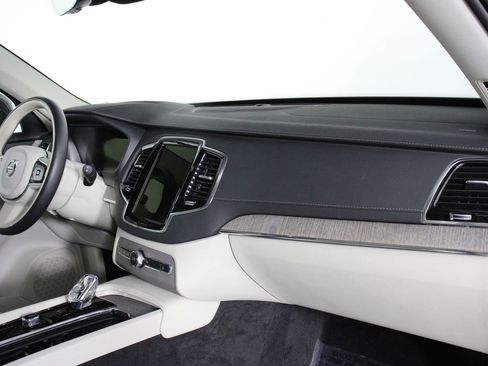 Certified 2023 Volvo XC90 T8 Ultimate AWD/4WD image 22