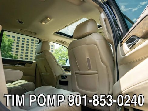 Used 2020 Cadillac Escalade Luxury RWD image 17