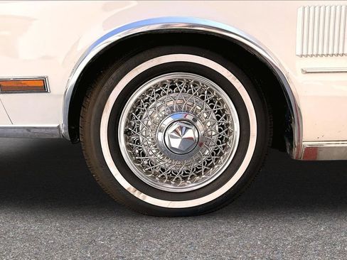 Used 1987 Chrysler Fifth Avenue RWD image 29