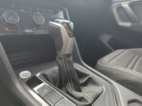 Used 2024 Volkswagen Tiguan S image 10