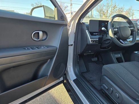 New 2026 Hyundai Ioniq 5 SE image 20