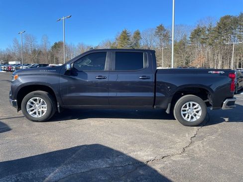 Used 2023 Chevrolet Silverado 1500 LT AWD/4WD image 3