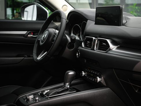 Certified 2025 MAZDA CX-5 AWD 2.5 S w/ Preferred Package image 32