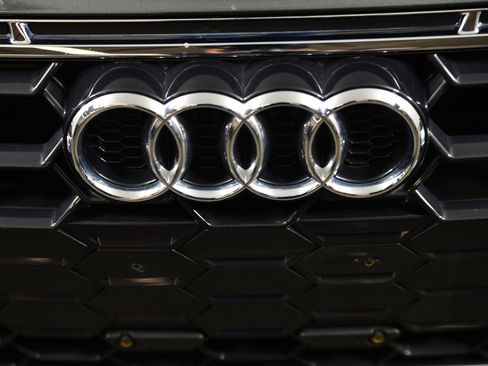 Certified 2024 Audi A5 2.0T Premium w/ Convenience Package image 17