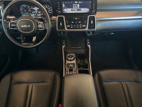 Used 2022 Kia Sorento S FWD image 18