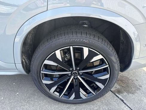 New 2026 Volvo XC90 B6 Ultra image 5