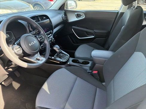 Used 2023 Kia Soul S image 10
