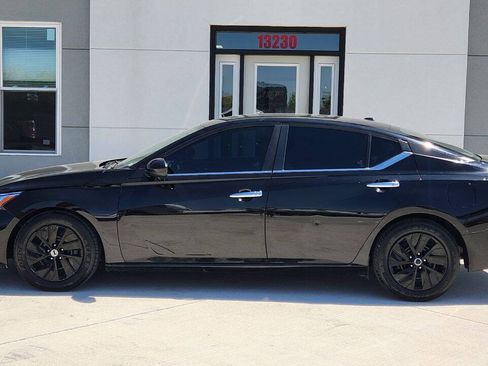 Used 2019 Nissan Altima 2.5 S FWD image 3