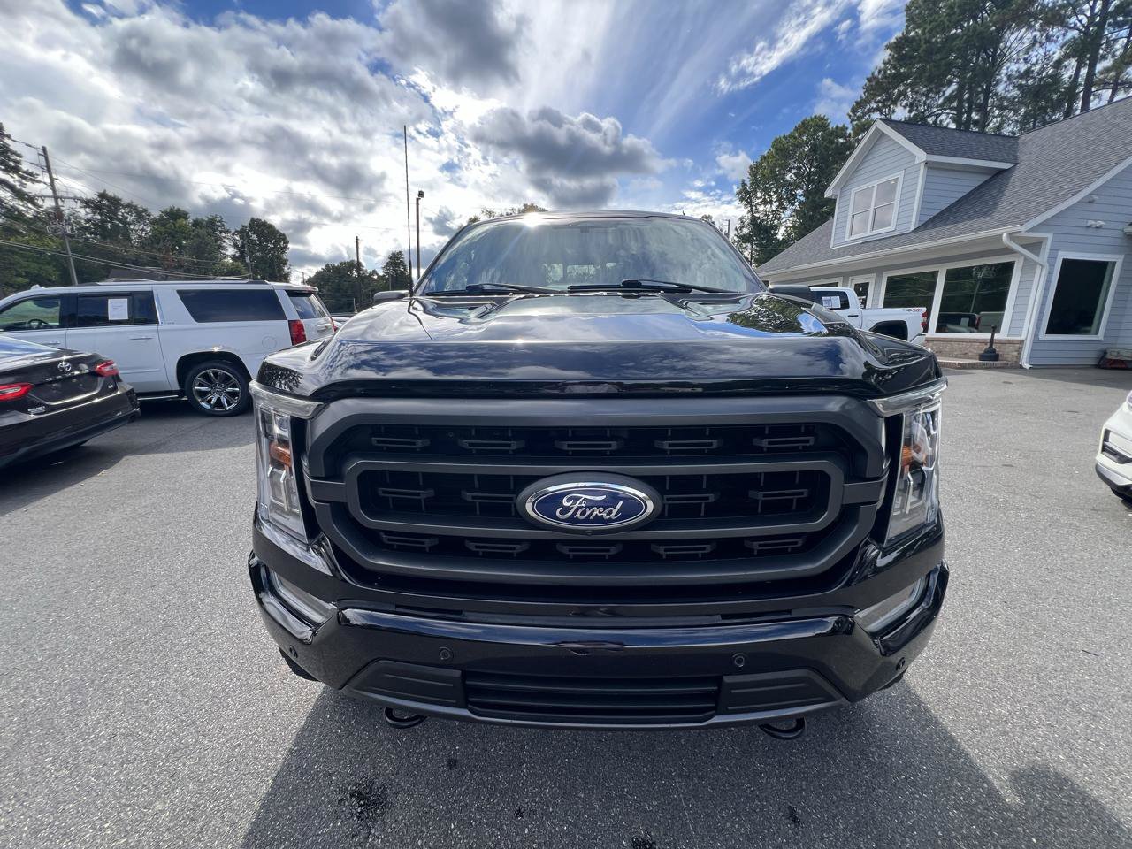 Used 2020 Ford F150 Platinum w/ Equipment Group 701A Luxury AWD/4WD image 8