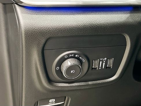 New 2025 Jeep Grand Cherokee L Overland w/ Luxury Tech Group IV AWD/4WD image 20