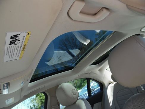 Used 2015 Mercedes-Benz C 300 4MATIC Sedan image 20