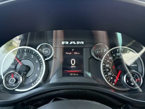 Used 2025 RAM 1500 Big Horn AWD/4WD image 19