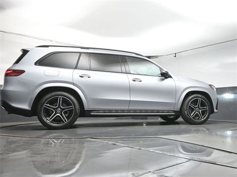 New 2026 Mercedes-Benz GLS 450 4MATIC image 41
