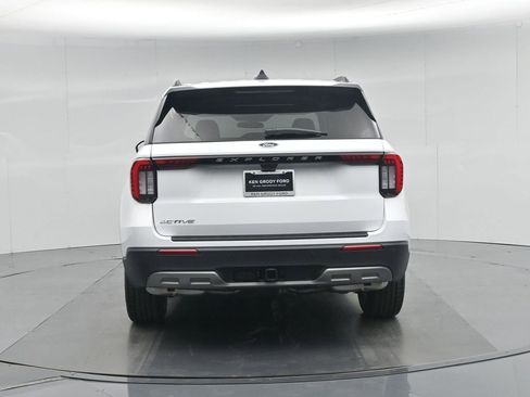 New 2026 Ford Explorer Active RWD image 24
