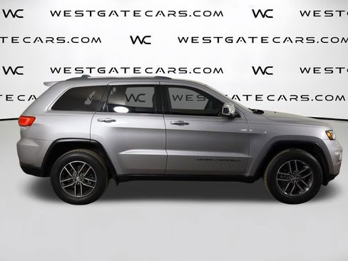 Used 2017 Jeep Grand Cherokee Limited w/ Luxury Group II image 49
