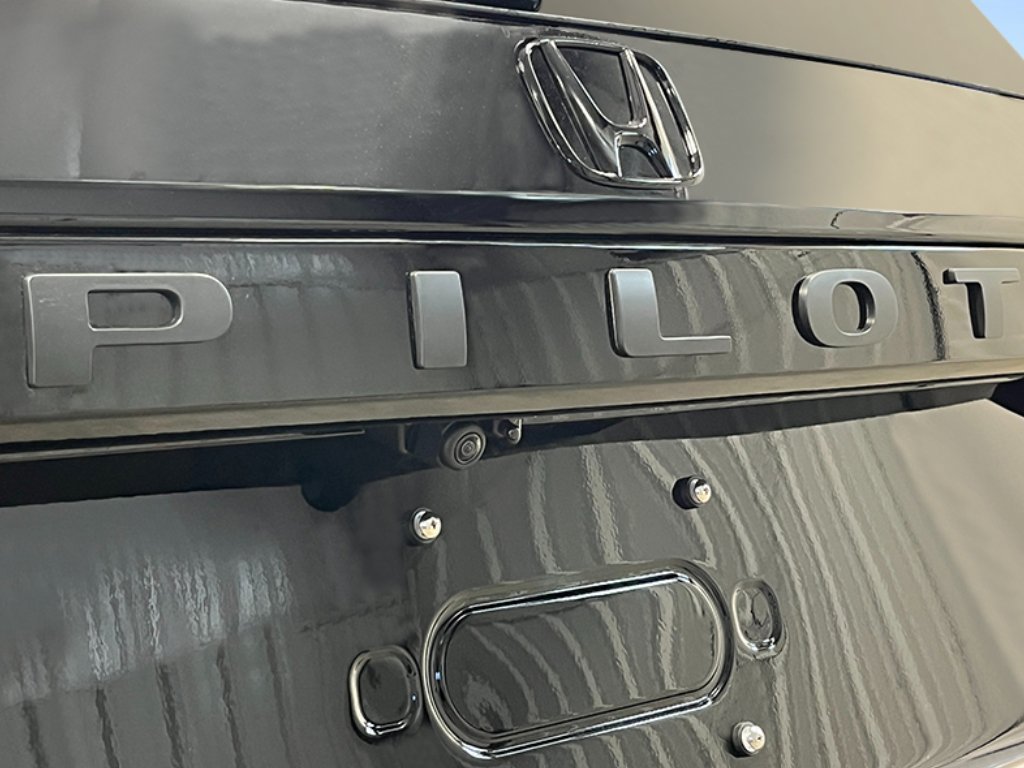 New 2026 Honda Pilot Touring image 6