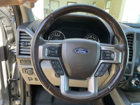 Used 2020 Ford F150 Limited w/ Trailer Tow Package image 15