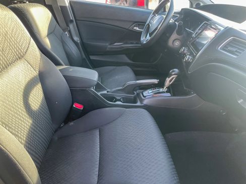 Used 2015 Honda Civic SE image 18
