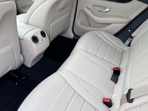 Used 2017 Mercedes-Benz GLC 300 GLC 300 image 27