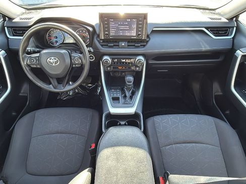 Used 2021 Toyota RAV4 XLE AWD/4WD image 19