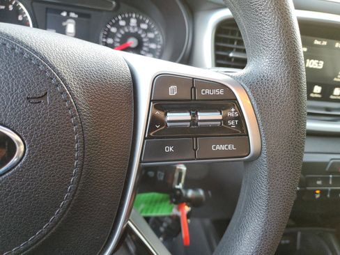 Certified 2019 Kia Sorento L image 29