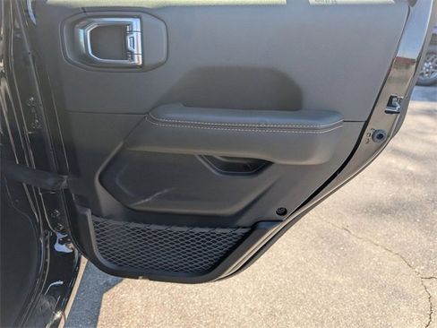 New 2026 Jeep Gladiator Sport image 28