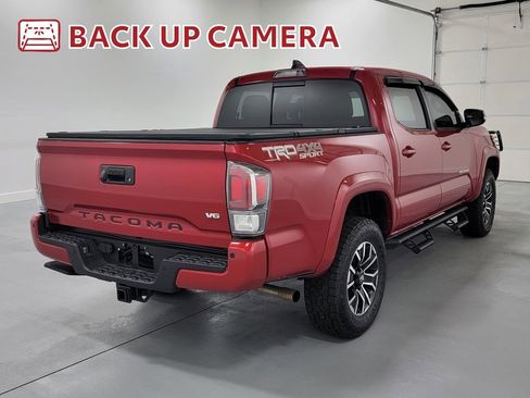 Used 2020 Toyota Tacoma TRD Sport w/ TRD Premium Sport Package AWD/4WD image 9