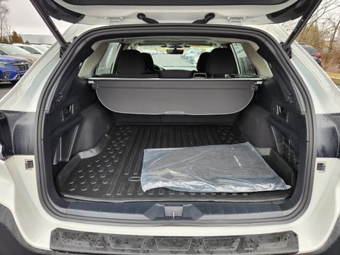 Certified 2025 Subaru Outback Premium w/ Popular Package #1A image 8