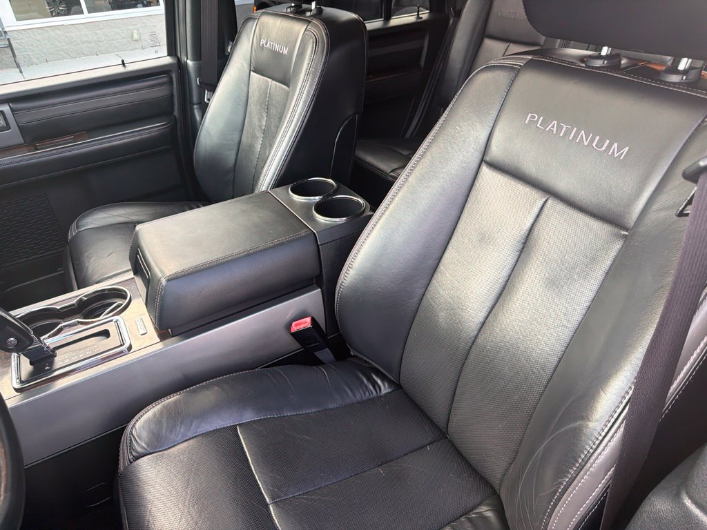 Used 2016 Ford Expedition Platinum AWD/4WD image 10