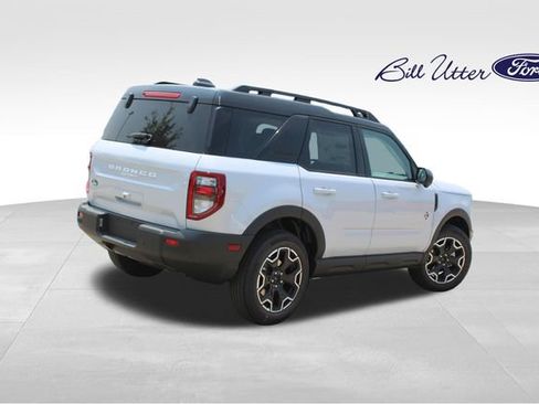 New 2026 Ford Bronco Sport Outer Banks w/ Outer Banks Tech Package+ AWD/4WD image 3