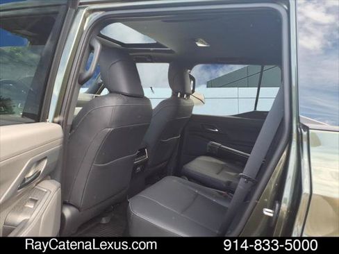Certified 2024 Lexus GX 550 w/ Accessory Package (Z1) AWD/4WD image 17