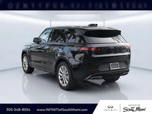 Used 2025 Land Rover Range Rover Sport SE AWD/4WD image 6