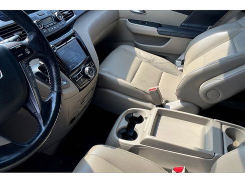 Used 2015 Honda Odyssey Touring Elite image 18