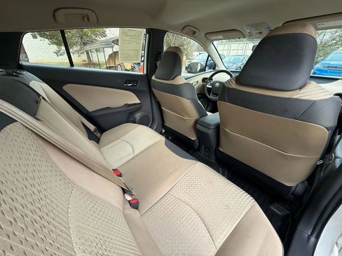 Used 2016 Toyota Prius Two image 18