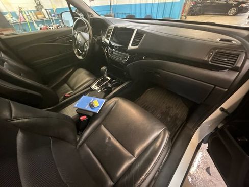 Used 2019 Honda Ridgeline RTL-E image 18