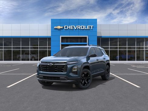 New 2027 Chevrolet Equinox LT w/ Convenience Package II FWD image 8