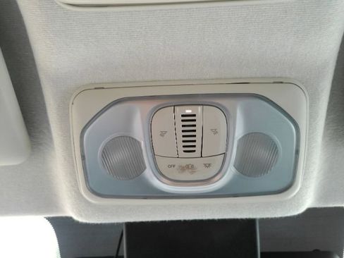 Used 2023 RAM ProMaster 2500 FWD image 38